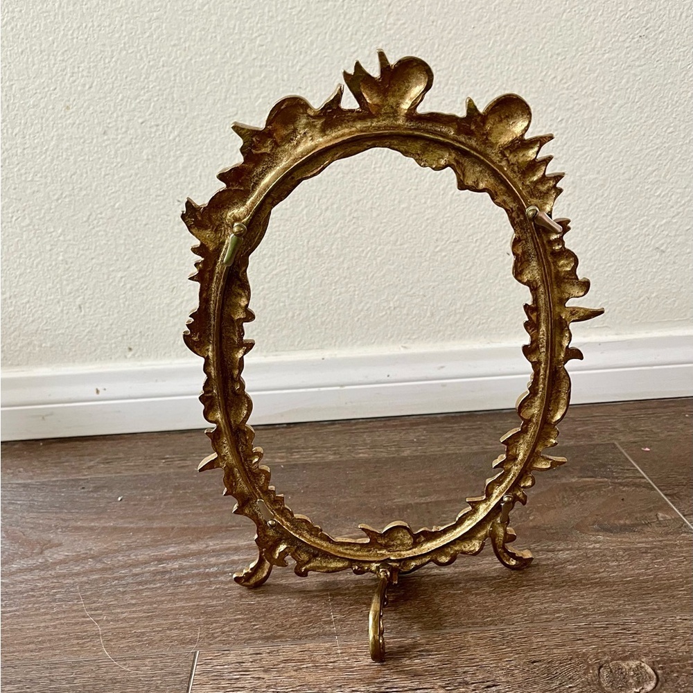 Gold Color Ornate Oval Picture Frame 8/12 inches - Picture 4 of 13